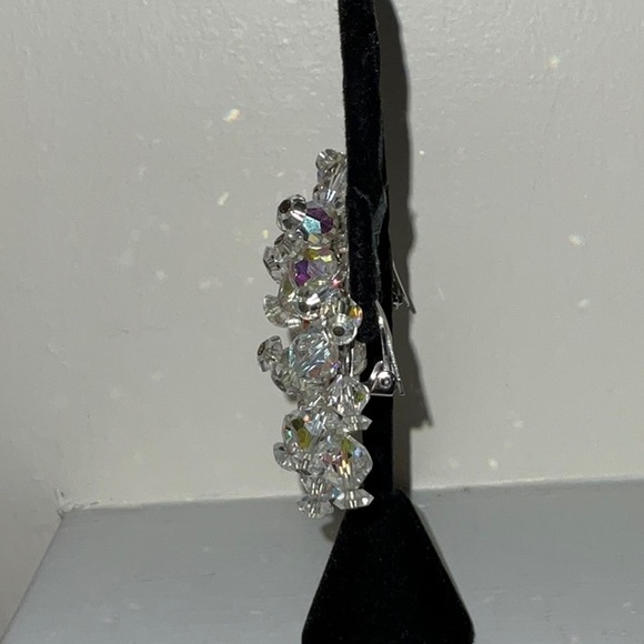 Bold Sparkling Clip Earrings Vintage - Picture 10 of 15